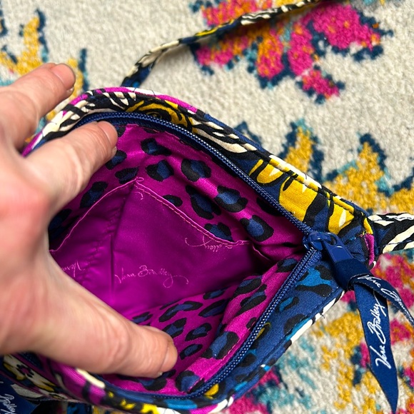 NWOT Vera Bradley Zipper Hipster Crossbody in African Violet - Picture 3 of 5